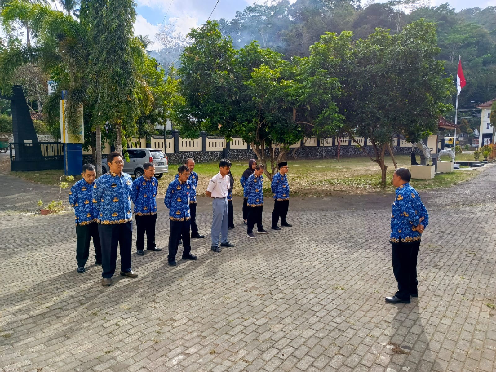 Apal Pagi Karyawan Karyawati Kecamatan Kaligesing